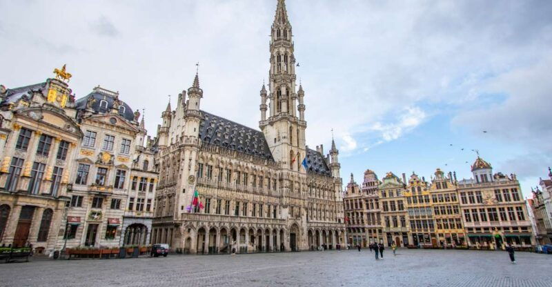 brussels-insta-perfect-walk-with-a-local
