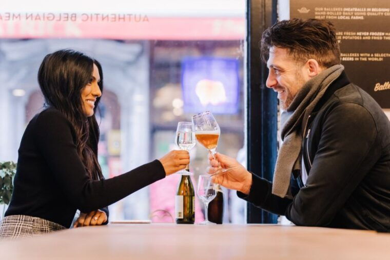 brussels-private-beers-bars-and-live-music-tour-by-night