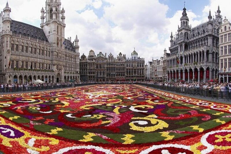 brussels-private-city-highlights-tour-in-a-mercedes-benz