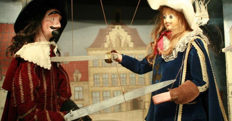 brussels-the-three-musketeers-private-puppet-show