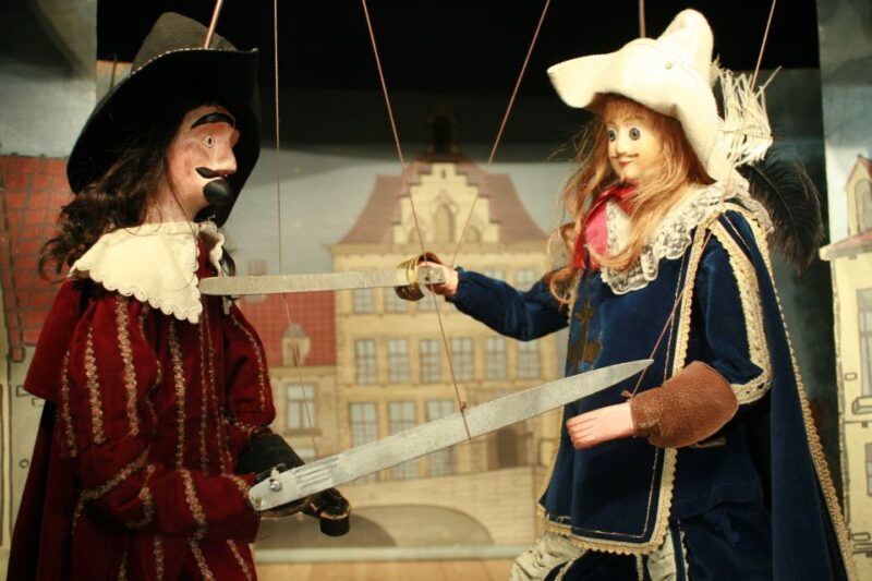 brussels-the-three-musketeers-private-puppet-show