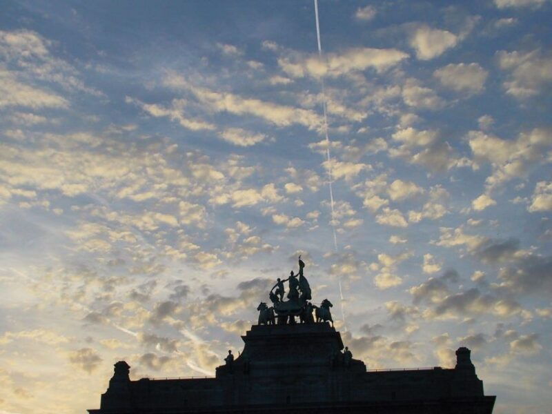 brussels-walking-tour-from-central-station-to-manneken-pis
