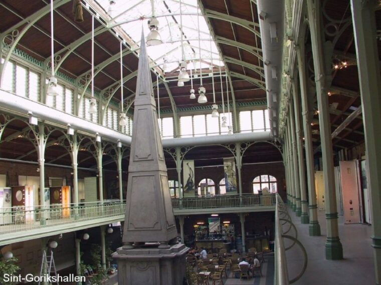 brussels-walking-tour-from-central-station-to-manneken-pis
