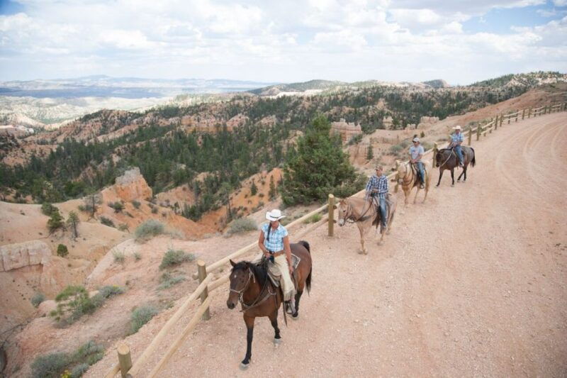 bryce-canyon-horseback-ride-in-the-dixie-national-forest