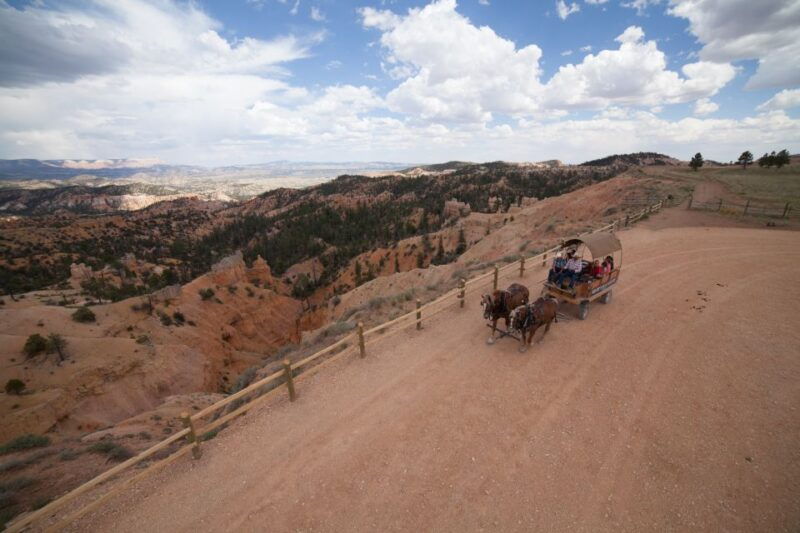 bryce-canyon-national-park-scenic-wagon-ride-to-the-rim