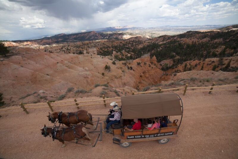 bryce-canyon-national-park-scenic-wagon-ride-to-the-rim