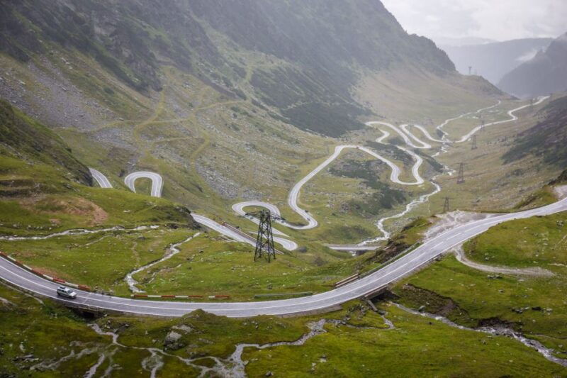 bucharest-2-day-transfagarasan-road-medieval-sibiu