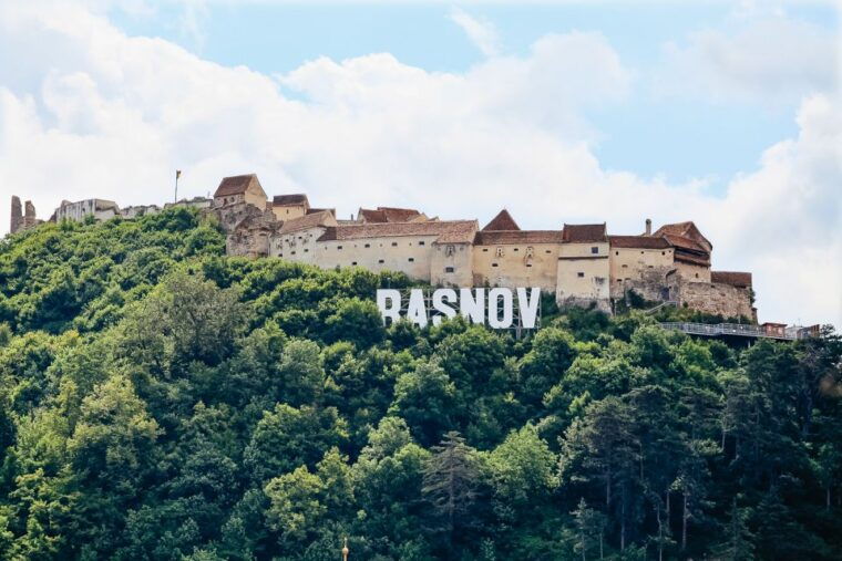bucharest-bran-peles-castle-with-rasnov-citadel-day-trip