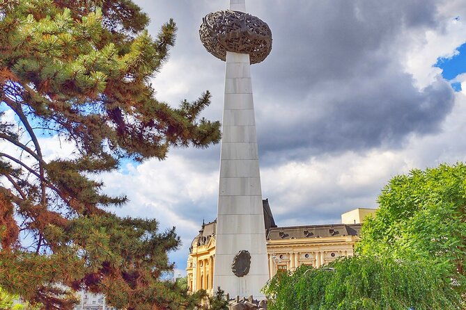 bucharest-by-foot-small-group-walking-tour