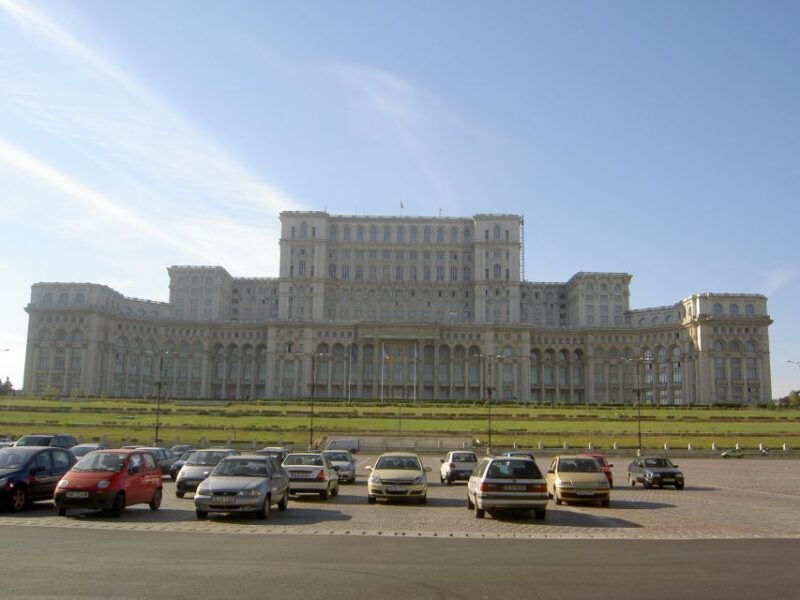 bucharest-city-highlights-guided-walking-tour