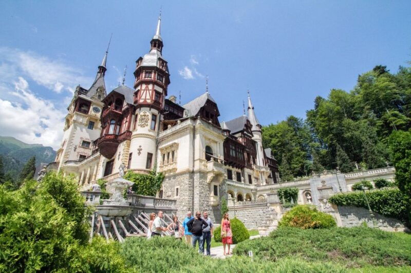 bucharest-dracula-peles-castles-and-brasov-tour