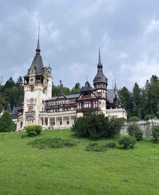 bucharest-draculas-castle-peles-castle-and-brasov-rountrip