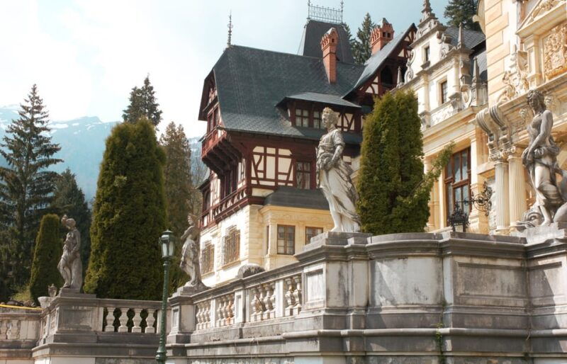 bucharest-draculas-castle-peles-castle-brasov-day-trip-2