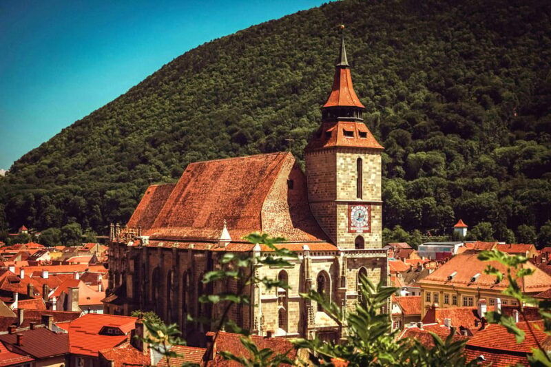 bucharest-draculas-castle-peles-castle-brasov-old-town