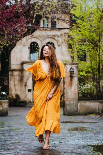 Bucharest: Essential Photo Session in the Charming Streets - Practical Details and Considerations