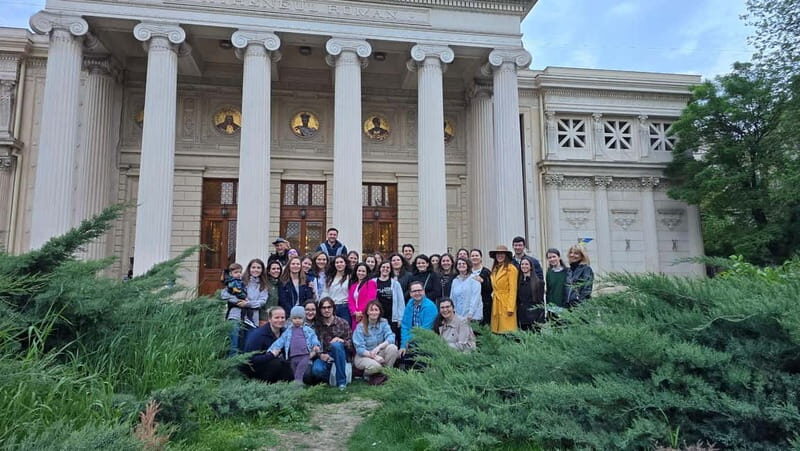 Bucharest: Guided 3-hour architectural city center tour - Who Should Consider This Tour?