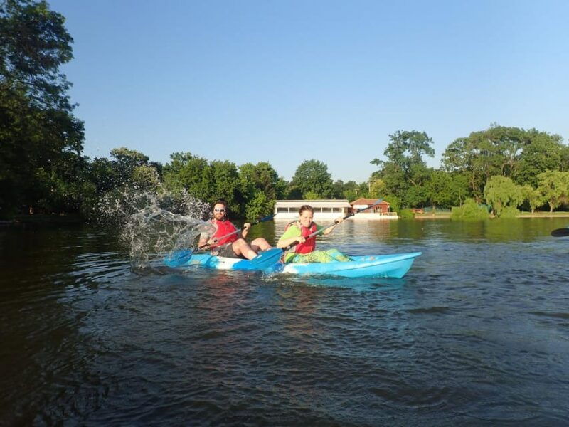 bucharest-guided-kayaking-tour-in-herastrau-park