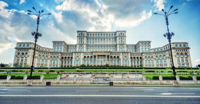 bucharest-highlights-4-hour-private-tour-by-car-2