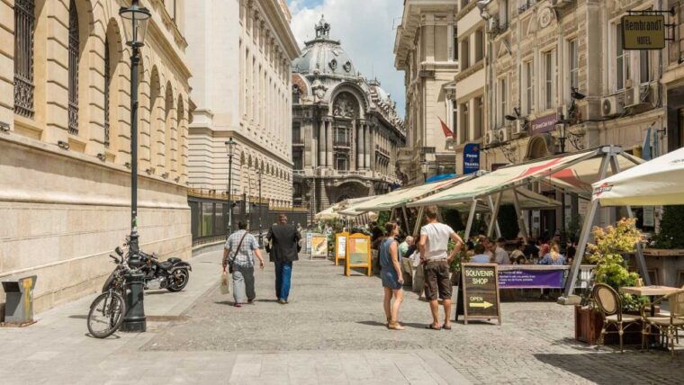 bucharest-highlights-4-hour-private-tour-by-car-2