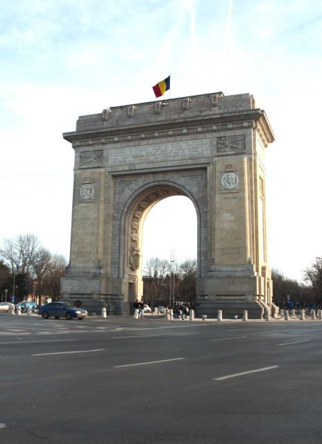 bucharest-highlights-full-day-private-walking-tour
