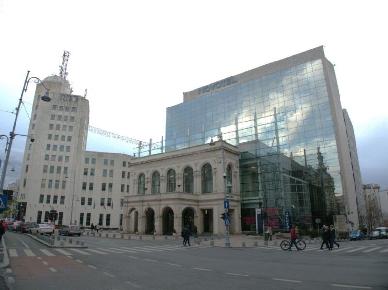 bucharest-highlights-full-day-private-walking-tour