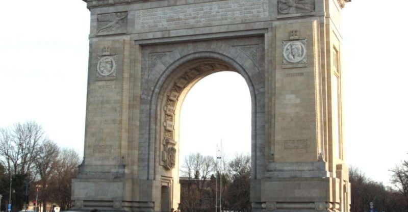 bucharest-highlights-full-day-private-walking-tour