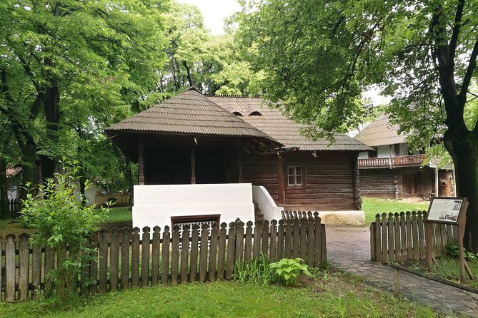 bucharest-highlights-half-day-city-tour-with-pickup