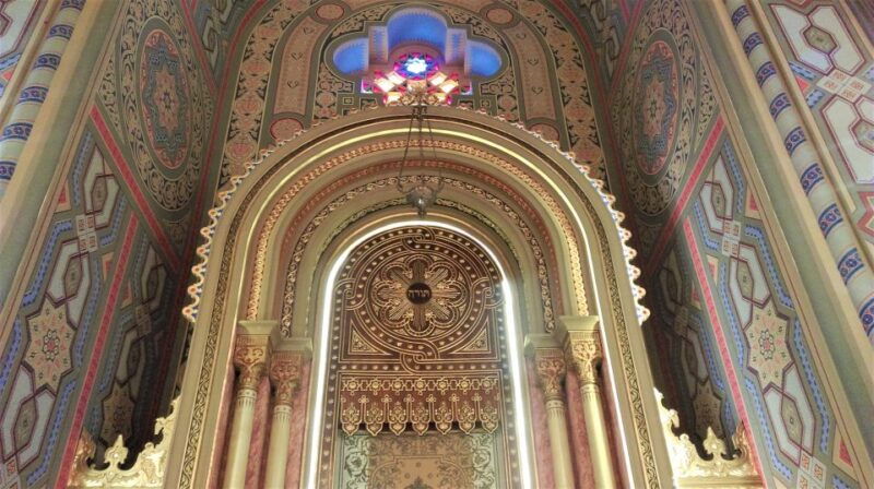 bucharest-jewish-heritage-private-walking-tour-3