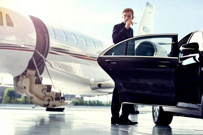 bucharest-luxury-airport-transfer-with-minivan-and-business-cars-2