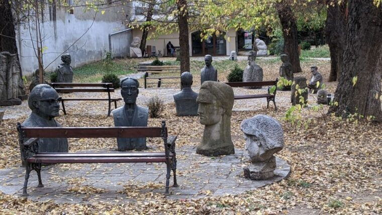 bucharest-old-town-trendy-quarter-self-guided-walk