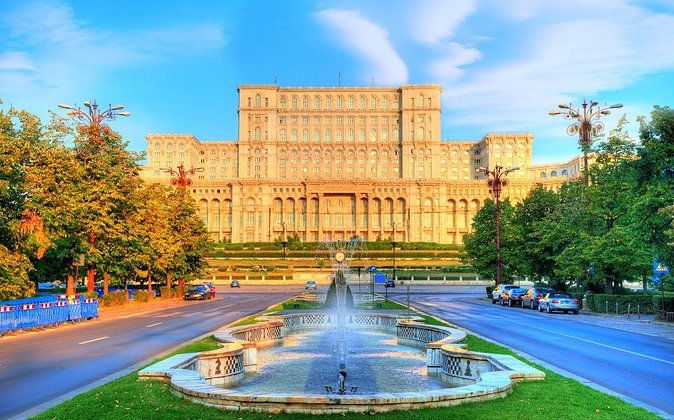 bucharest-one-day-tour-with-parliament-palace-and-village-museum