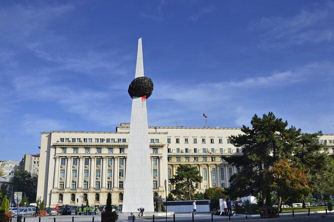 bucharest-one-day-tour-with-parliament-palace-and-village-museum