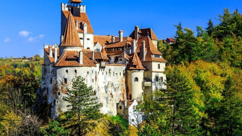 bucharest-peles-castle-dracula-castle-and-brasov-day-trip-3