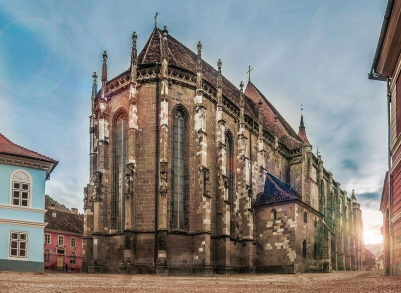 bucharest-peles-castle-dracula-castle-black-church-brasov