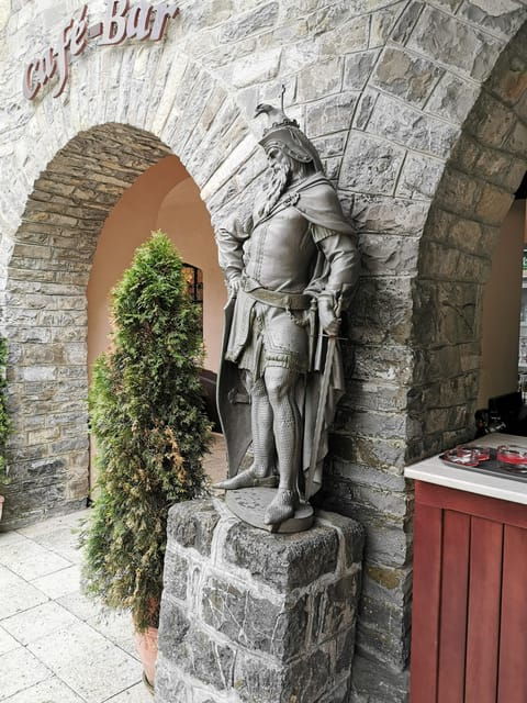 bucharest-peles-castle-half-day-private-tour
