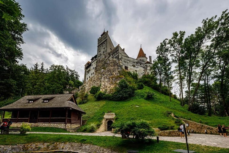 Bucharest: Peles & Dracula's Castle and Brasov Full-Day Trip - The Itinerary Breakdown