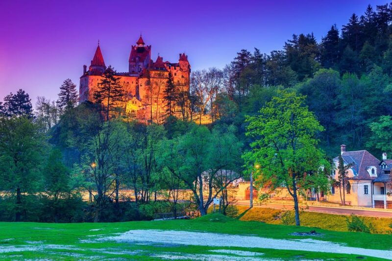 bucharest-peles-draculas-castle-and-brasov-full-day-trip