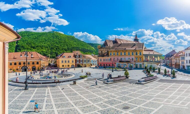 bucharest-peles-draculas-castle-and-brasov-full-day-trip