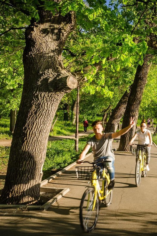 bucharest-personalised-walking-tour-with-a-local-guide