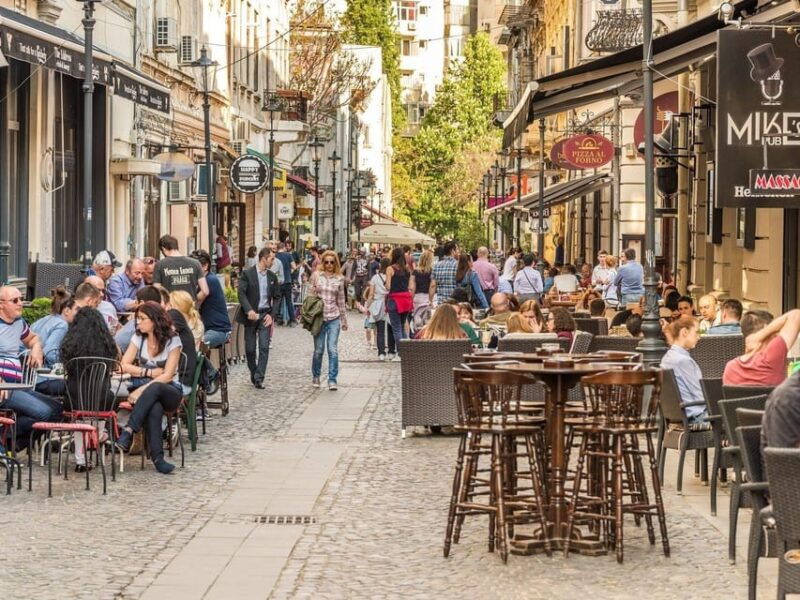 bucharest-personalised-walking-tour-with-a-local-guide