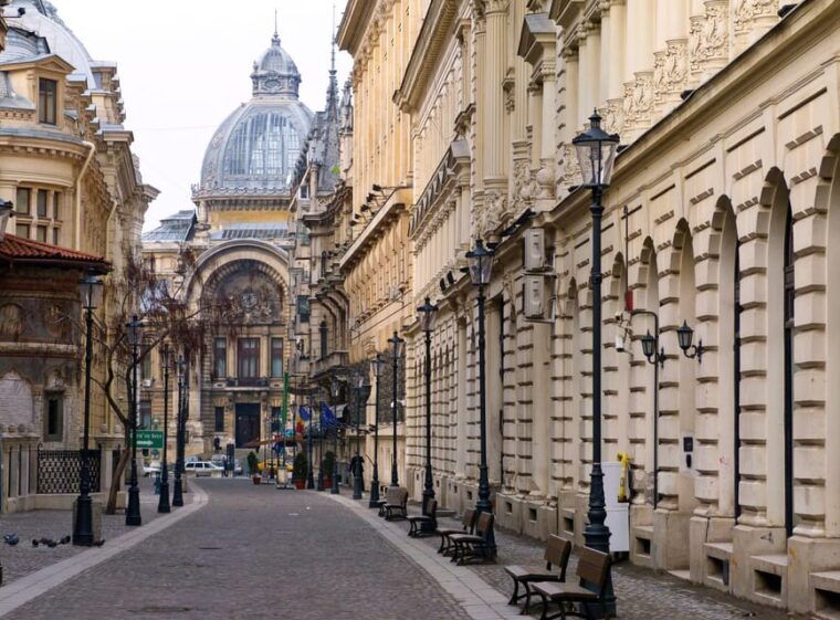 bucharest-personalised-walking-tour-with-a-local-guide