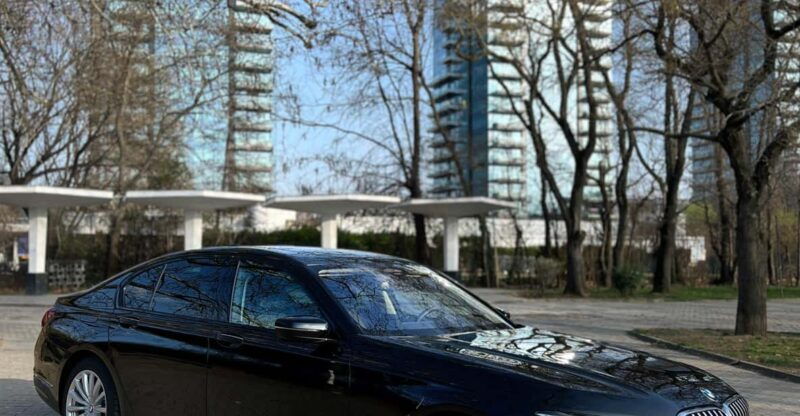 bucharest-private-city-tour-by-bmw-7-series