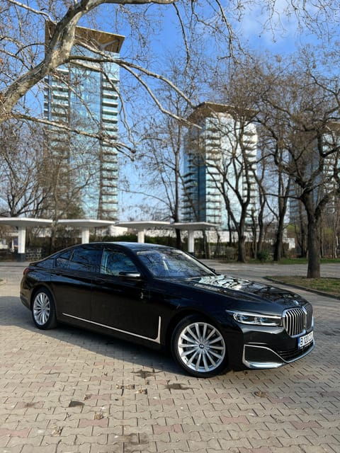 bucharest-private-city-tour-by-bmw-7-series