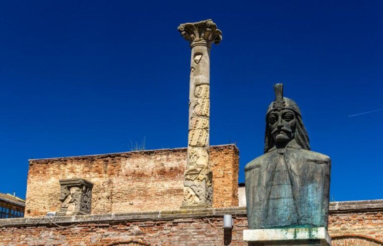 bucharest-private-exclusive-history-tour-with-local-expert
