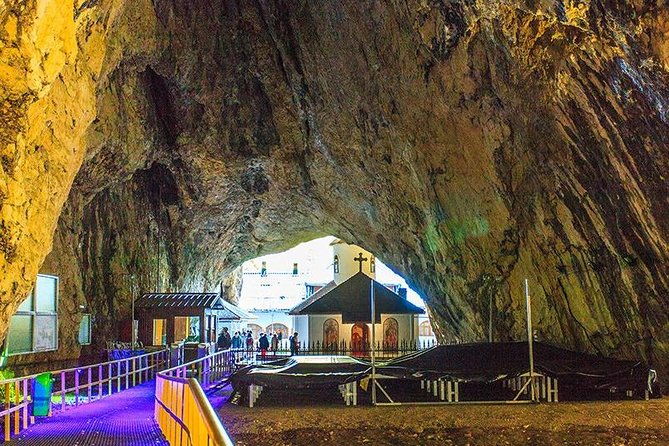 bucharest-private-tour-to-peles-castle-biggest-salt-mine-in-eu