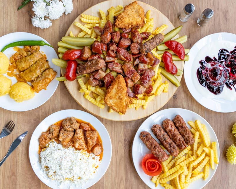bucharest-private-walking-tour-local-food-tasting