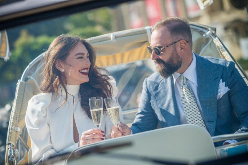 Bucharest: Romantic Tuk Tuk Tour with miniBAR - The Value of the Experience