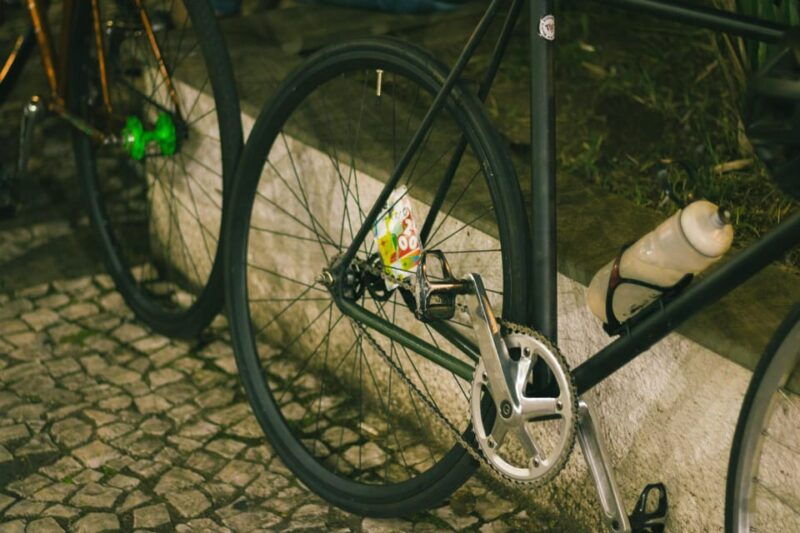 bucharest-sightseeing-tour-by-bike-bike-a-rest