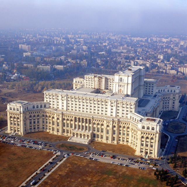 bucharest-sightseeing-tour