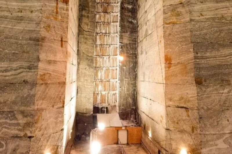 bucharest-slanic-salt-mine-carpathian-mountains-day-tour